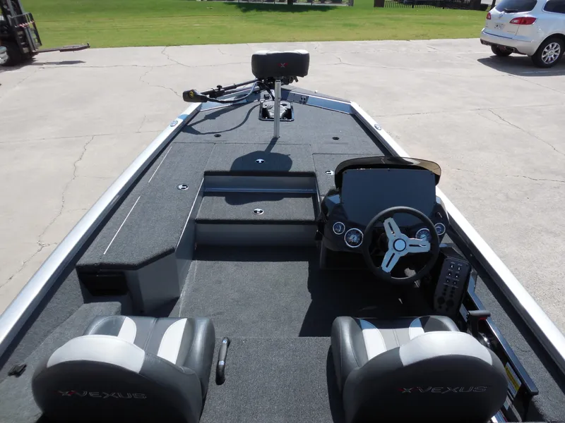 Slide: The Image of Vexus Defender 181 2026 - 7