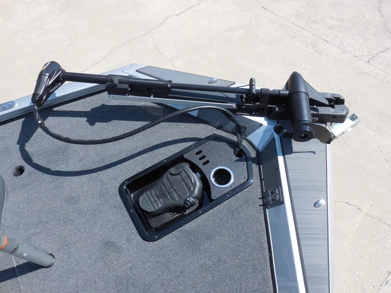 Slide: The Image of Vexus Defender 181 2026 - 8