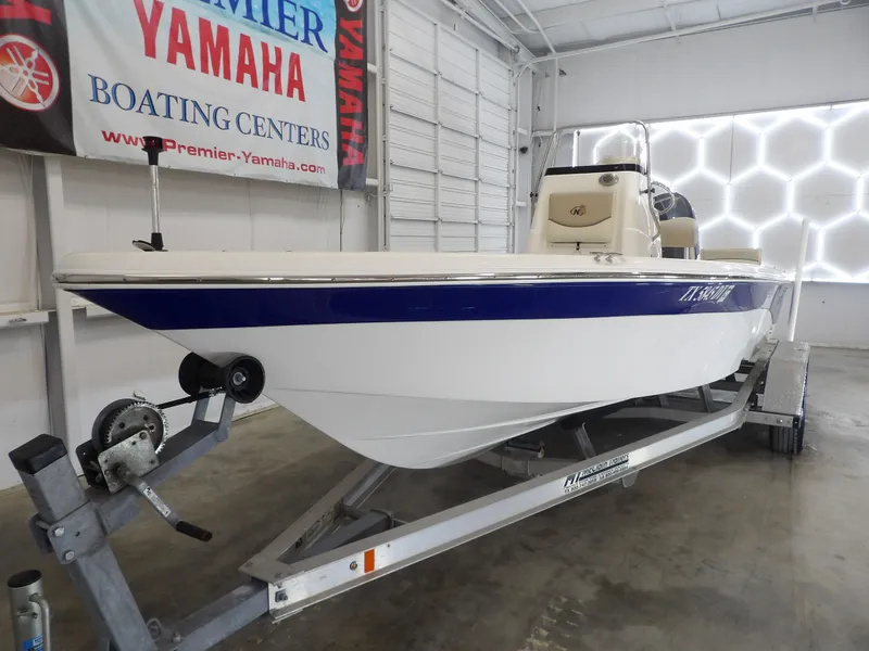 Slide: The Image of NauticStar 2140 Sport Shallow Bay 2017 - 3