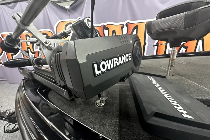 Slide: The Image of 2022 Ranger Z521L boat with Lowrance and Humminbird equipment on deck. - 59