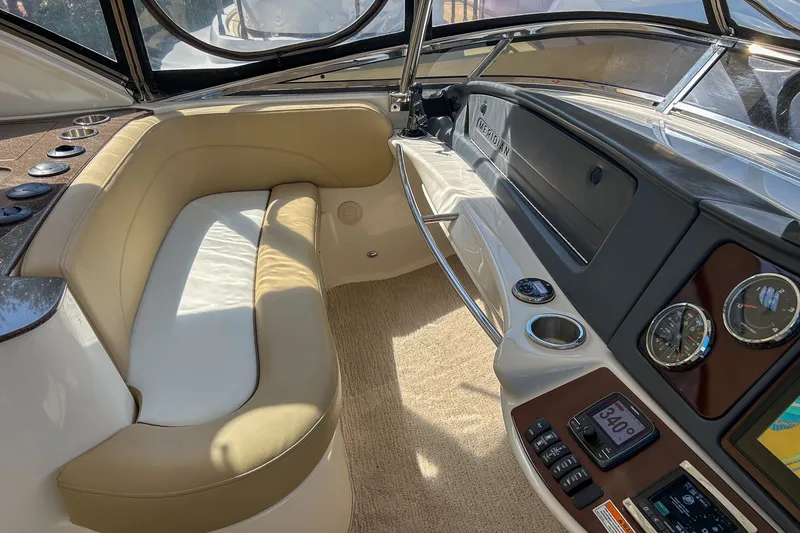 Slide: The Image of Meridian 441 Sedan 2015 - 20