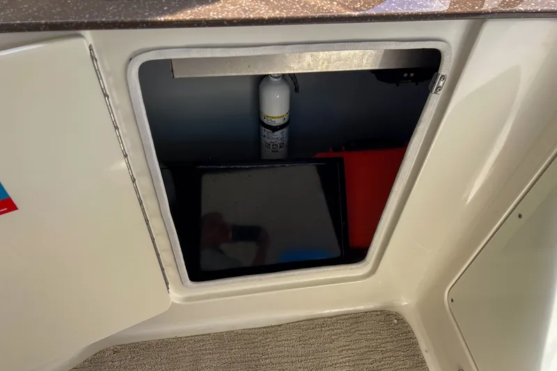 Slide: The Image of Meridian 441 Sedan 2015 - 22