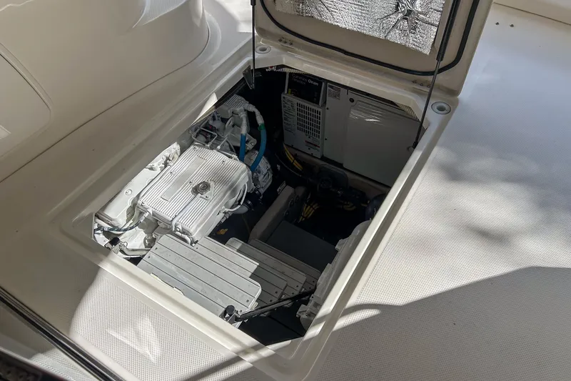 Slide: The Image of Meridian 441 Sedan 2015 - 60