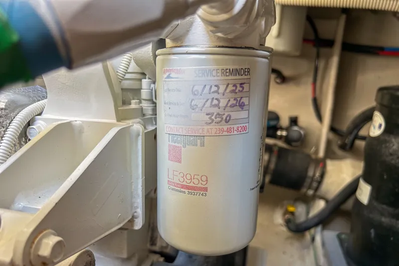 Slide: The Image of Meridian 441 Sedan 2015 - 65