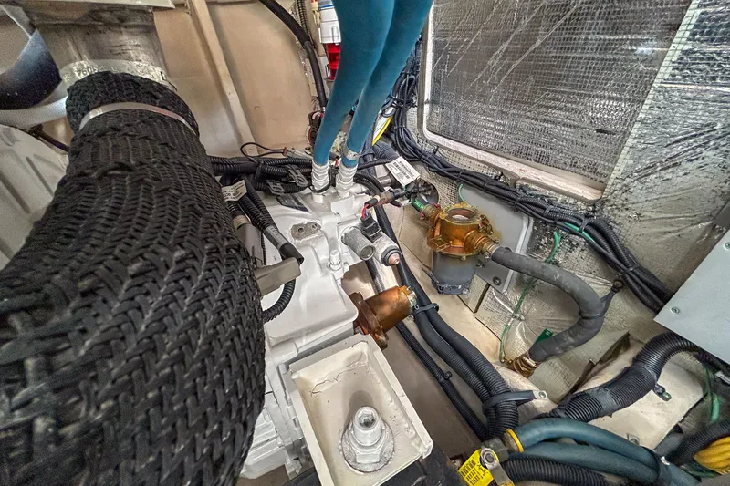 Slide: The Image of Meridian 441 Sedan 2015 - 71