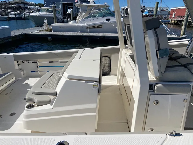 Slide: The Image of Pursuit S 378 Sport 2022 - 19