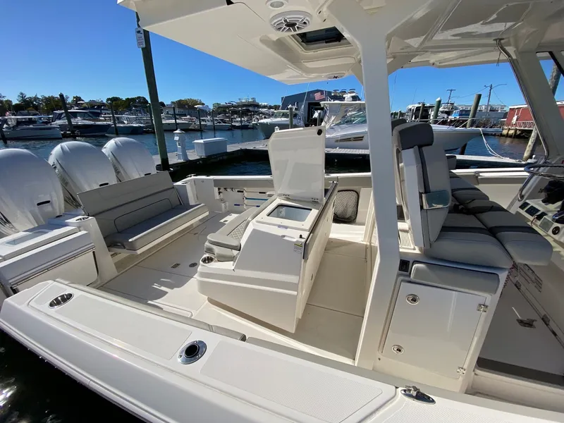 Slide: The Image of Pursuit S 378 Sport 2022 - 20