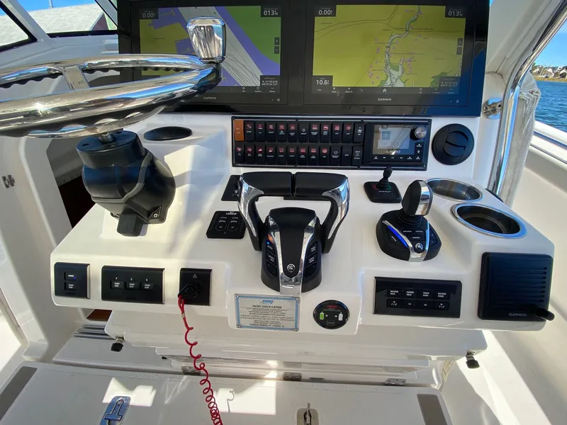 Slide: The Image of Pursuit S 378 Sport 2022 - 29