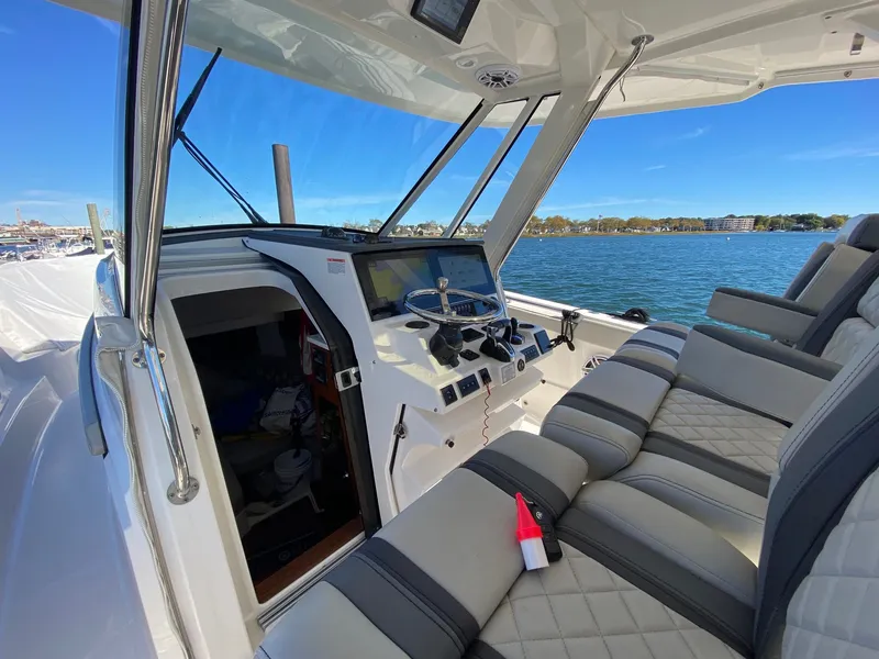 Slide: The Image of Pursuit S 378 Sport 2022 - 30
