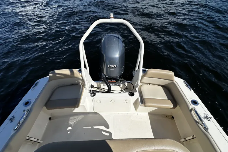 Slide: The Image of Scout 195 Sportfish 2023 - 10
