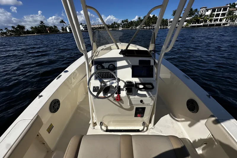 Slide: The Image of Scout 195 Sportfish 2023 - 14