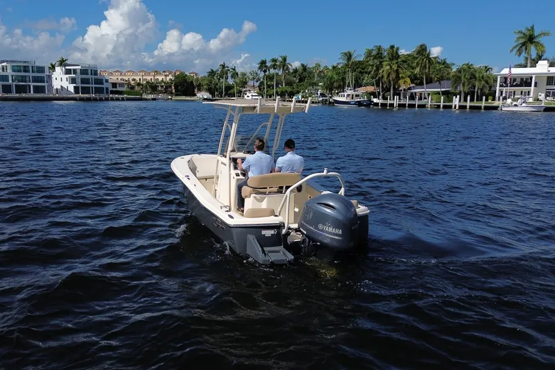 Slide: The Image of Scout 195 Sportfish 2023 - 3