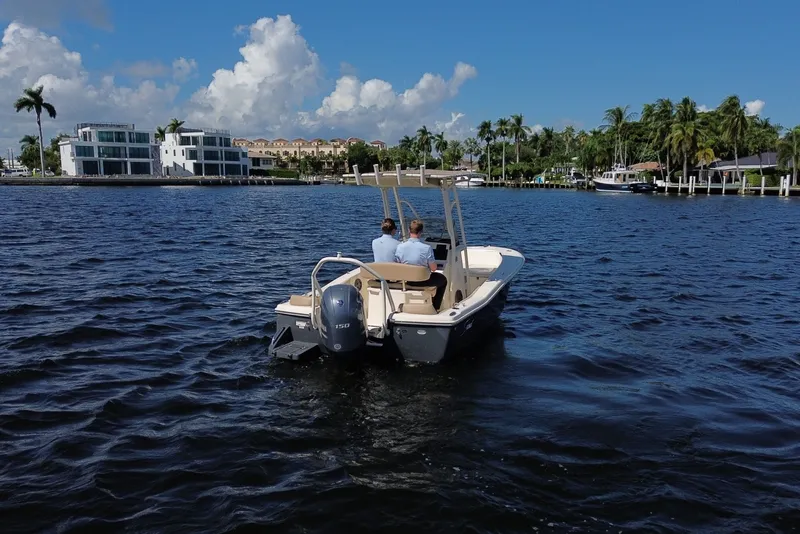 Slide: The Image of Scout 195 Sportfish 2023 - 5