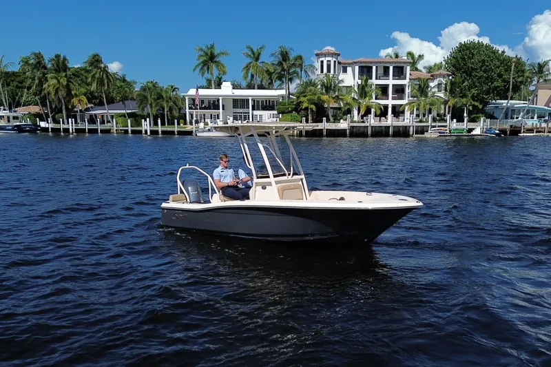 Slide: The Image of Scout 195 Sportfish 2023 - 8