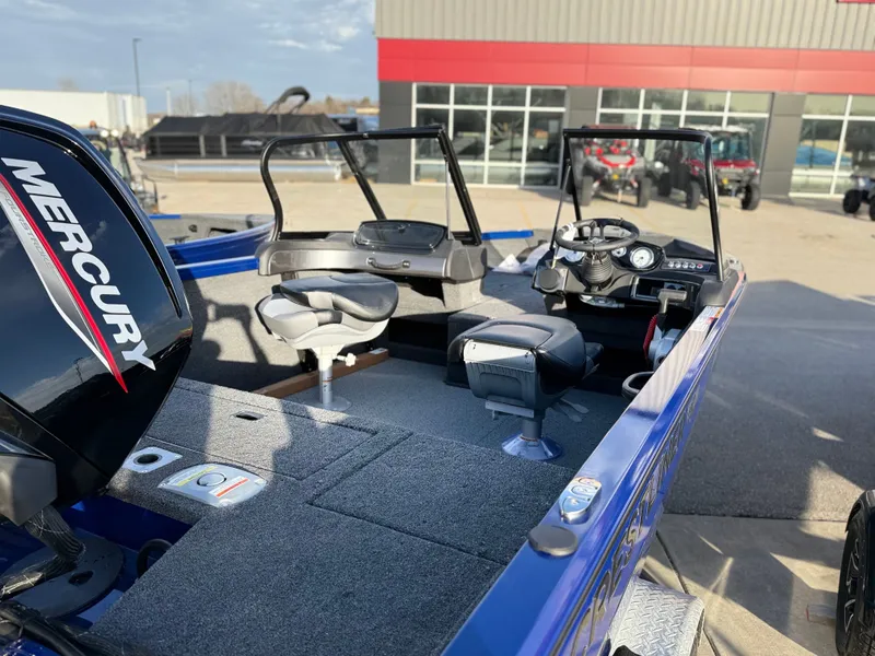 Slide: The Image of Crestliner 1650 Hawk 2026 - 6