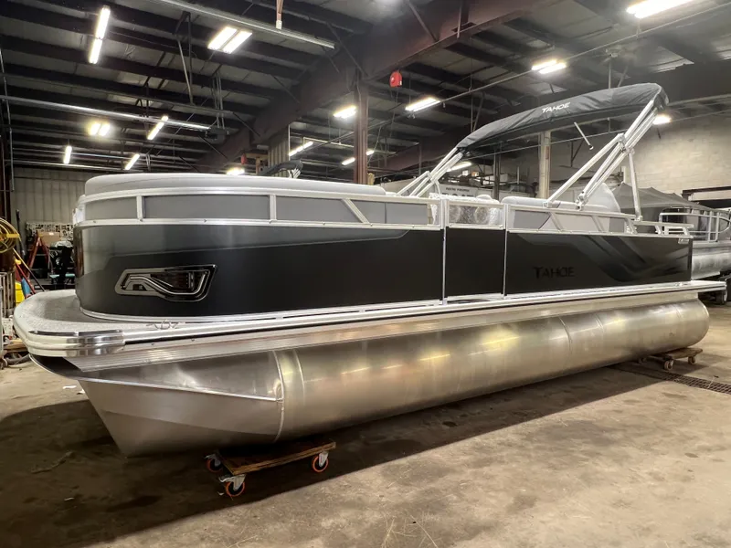 Slide: The Image of Tahoe Sport Rear Fish 2185 & 4-Stroke $32995 2026 - 26