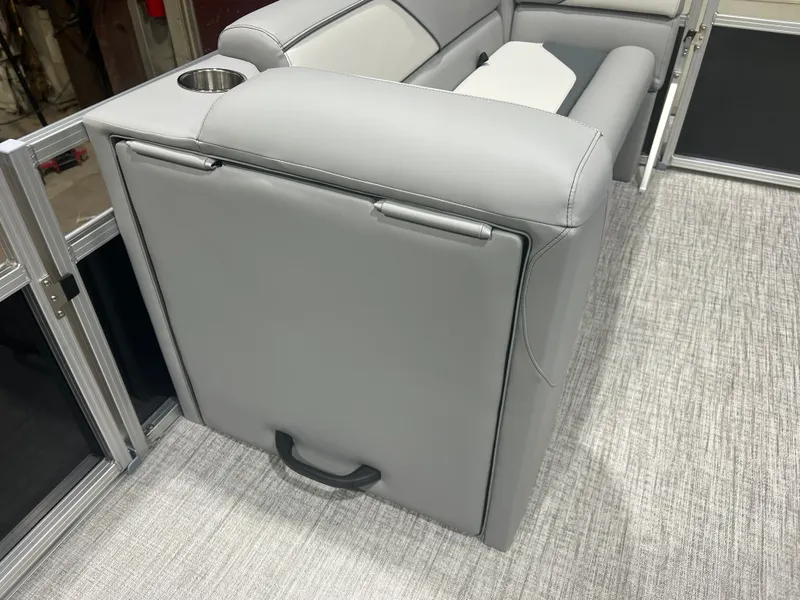 Slide: The Image of Tahoe Sport 2180 Cruise & Honda 4-Stroke EFI 2026 - 19