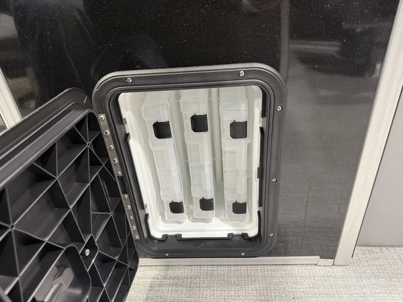 Slide: The Image of Tahoe Geofish 2385 Rear Fish & Honda 4-Stroke EFI 2026 - 19