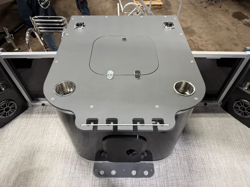 Slide: The Image of Tahoe Geofish 2385 Rear Fish & Honda 4-Stroke EFI 2026 - 25