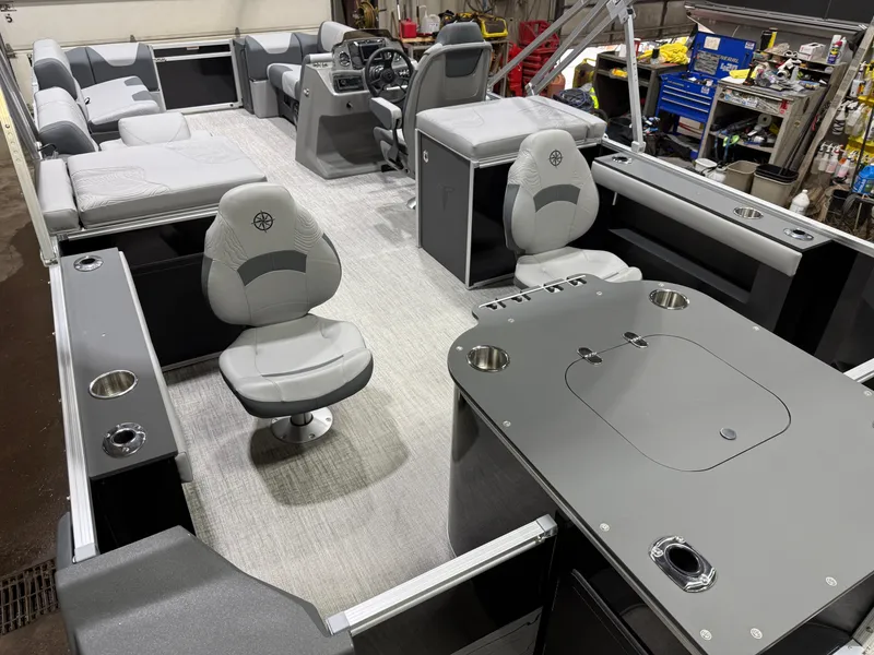 Slide: The Image of Tahoe Geofish 2385 Rear Fish & Honda 4-Stroke EFI 2026 - 27