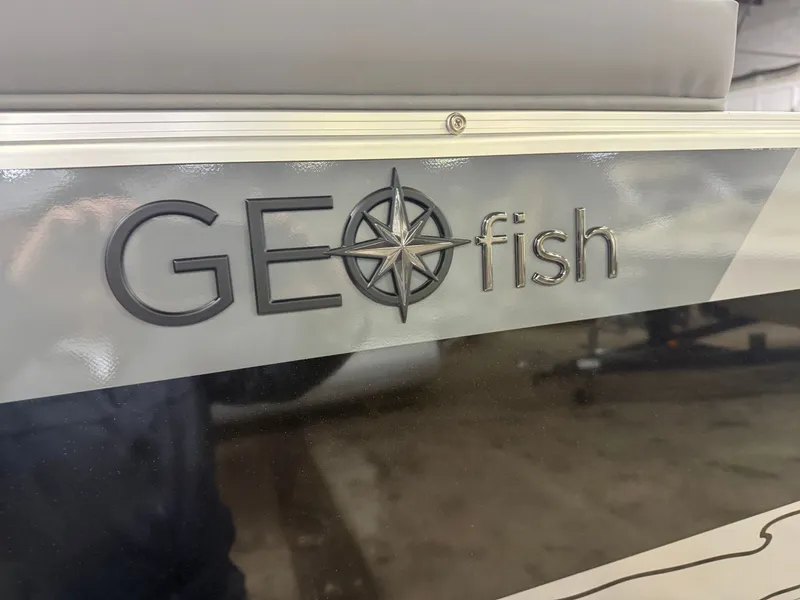 Slide: The Image of Tahoe Geofish 2385 Rear Fish & Honda 4-Stroke EFI 2026 - 42