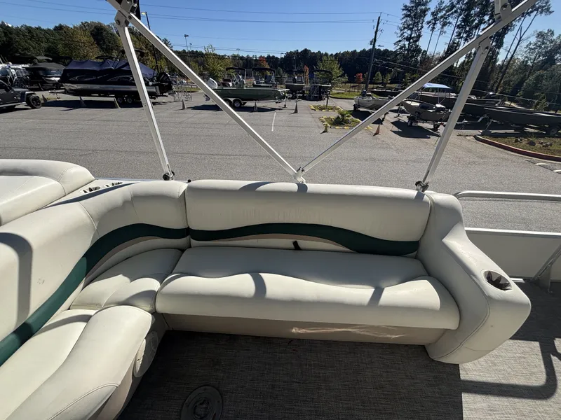 Slide: The Image of Sun Tracker Fishin' Barge 21 w/Mercury 40HP Big Foot- 4-Stroke Engine 2007 - 21