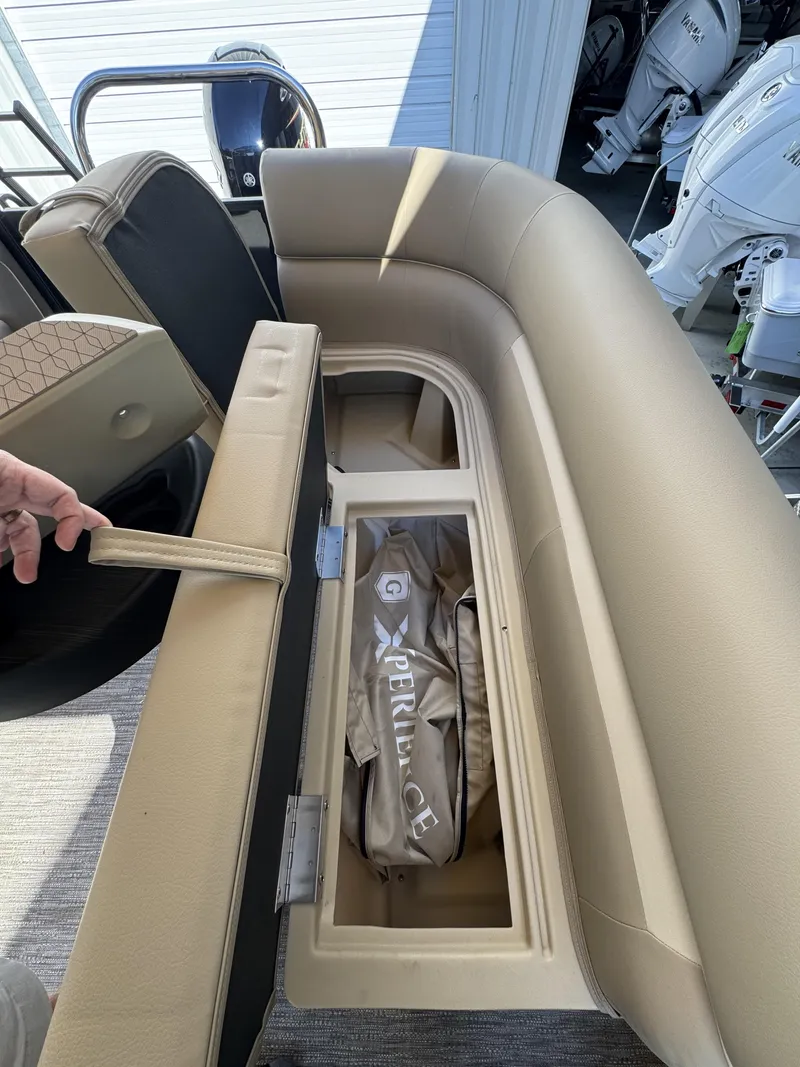 Slide: The Image of Sweetwater EX2286SBX 2026 - 11