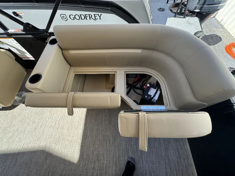 Slide: The Image of Sweetwater EX2286SBX 2026 - 13