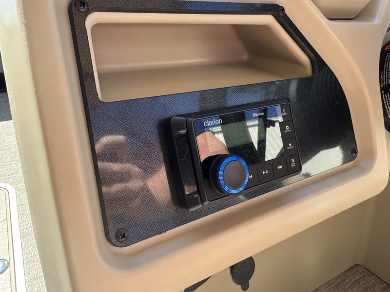 Slide: The Image of Sweetwater EX2286SBX 2026 - 16