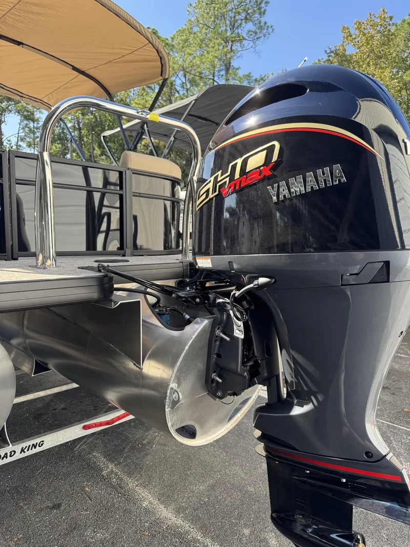 Slide: The Image of Sweetwater EX2286SBX 2026 - 32