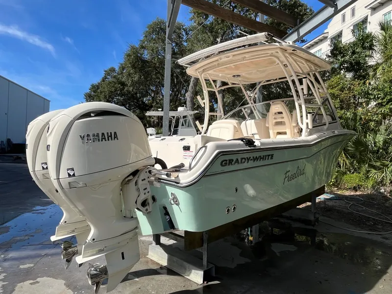 Slide: The Image of Grady-White Freedom 255 2024 - 23