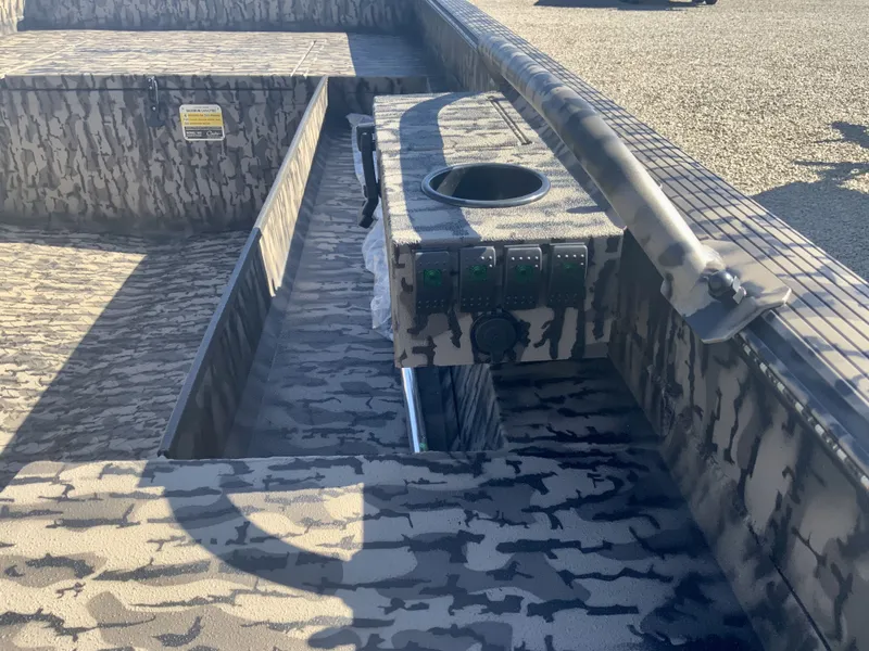 Slide: The Image of Ambush Boats 652 2026 - 11