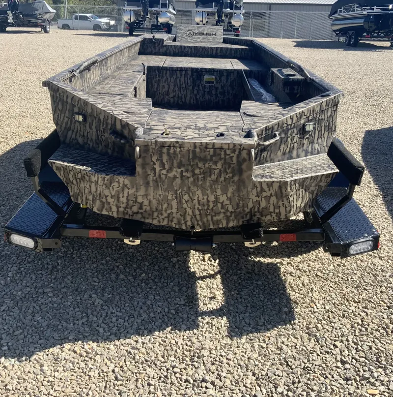 Slide: The Image of Ambush Boats 652 2026 - 4