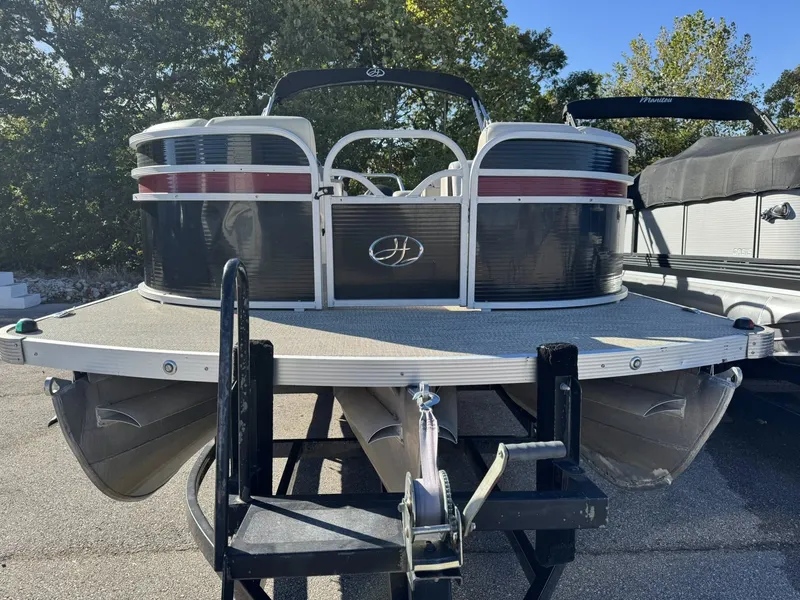 Slide: The Image of Hampton 2485 2018 - 14