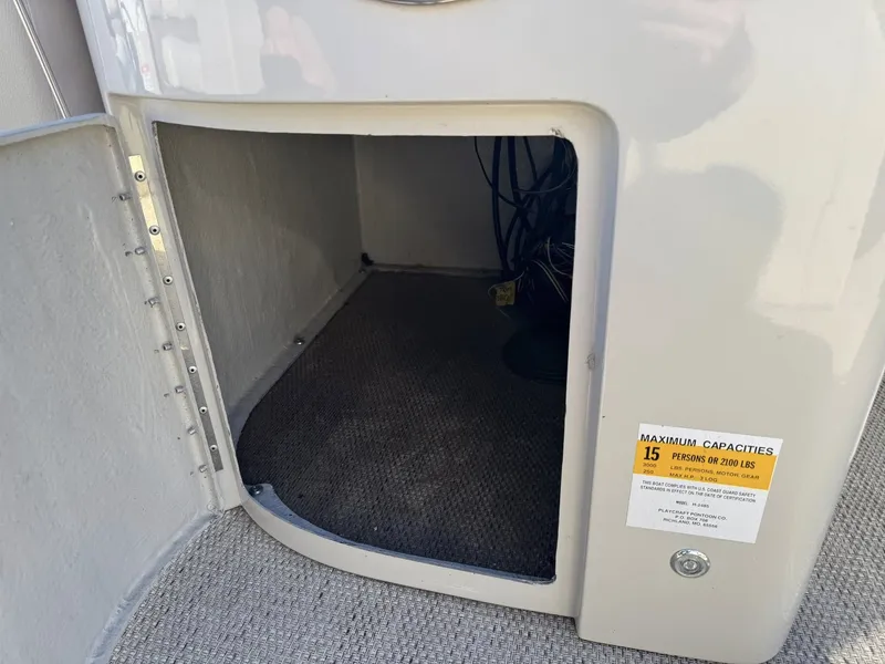 Slide: The Image of Hampton 2485 2018 - 16