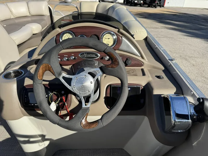 Slide: The Image of Hampton 2485 2018 - 4