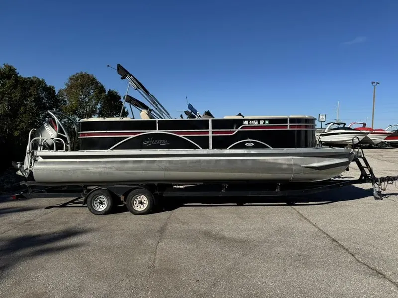 Slide: The Image of Hampton 2485 2018 - 9