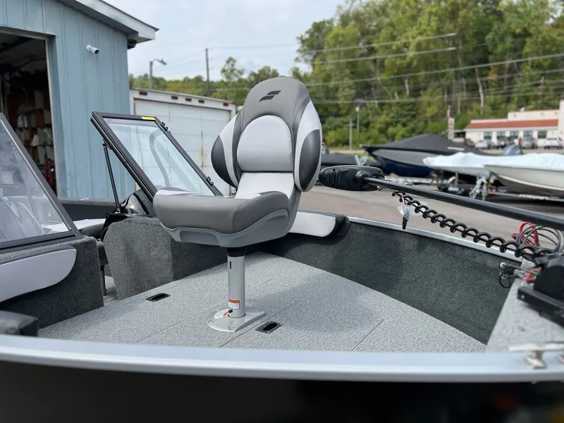 Slide: The Image of Starweld 16 Fusion DC - IN STOCK 2025 - 41