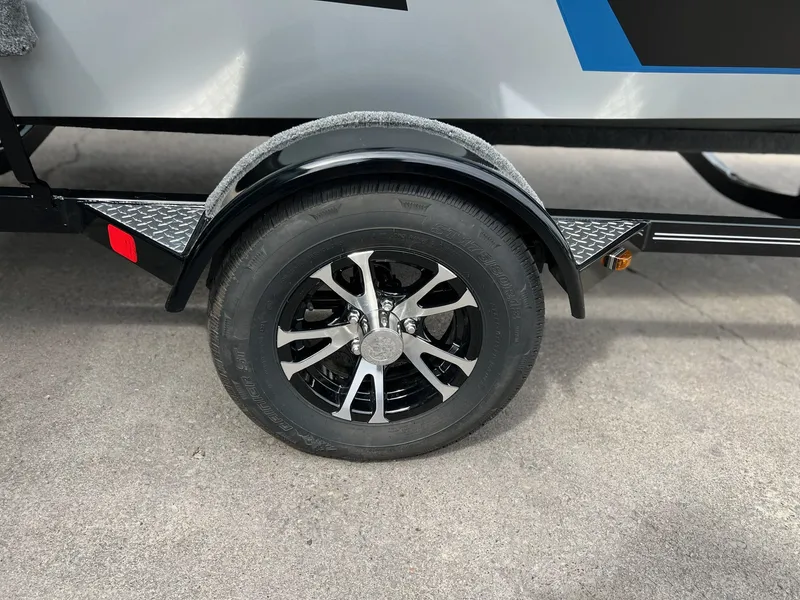 Slide: The Image of Starweld 16 Fusion DC - IN STOCK 2025 - 42