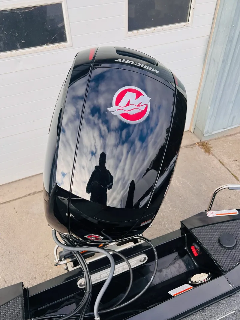 Slide: The Image of Ranger RT198P 2024 - 12