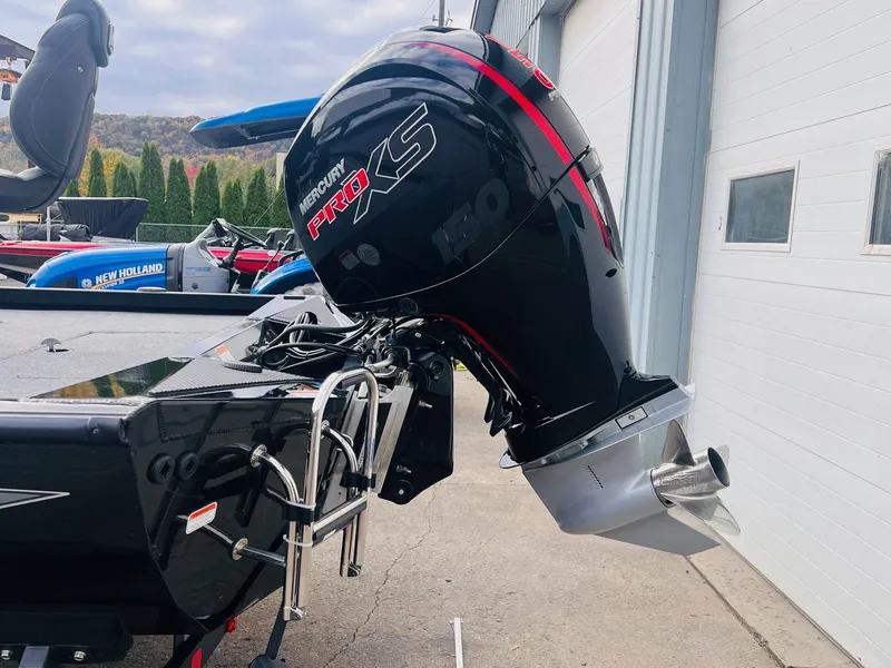 Slide: The Image of Ranger RT198P 2024 - 17