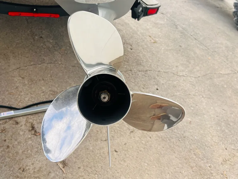 Slide: The Image of Ranger RT198P 2024 - 4