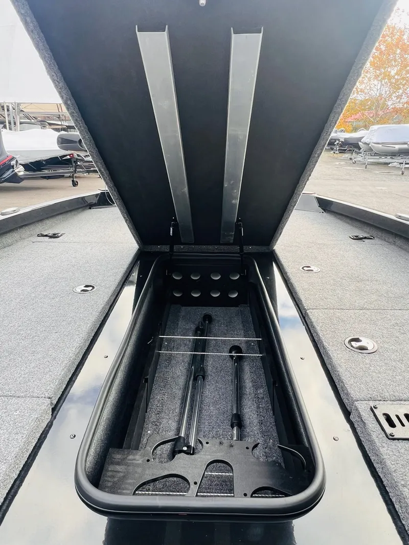 Slide: The Image of Ranger RT198P 2024 - 7