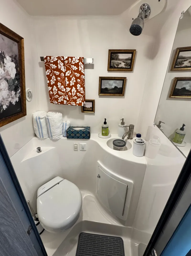 Slide: The Image of Regal 26 XO 2023 - 18