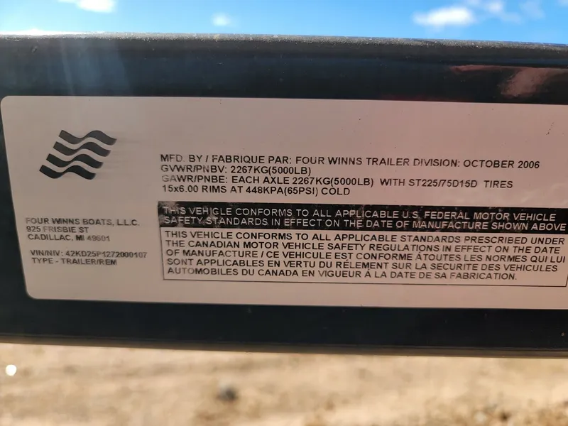 Slide: The Image of Four Winns 180H 2007 - 12