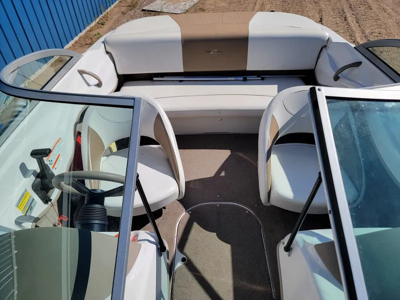 Slide: The Image of Four Winns 180H 2007 - 6