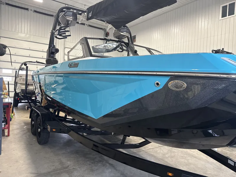 Slide: The Image of Nautique Super Air Nautique GS22 2026 - 12