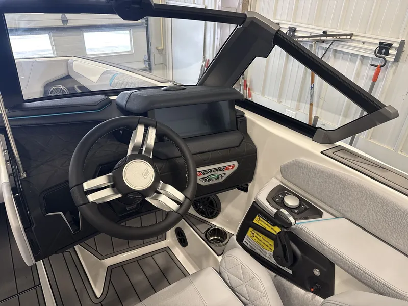 Slide: The Image of Nautique Super Air Nautique GS22 2026 - 18