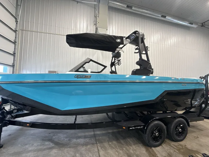 Slide: The Image of Nautique Super Air Nautique GS22 2026 - 9