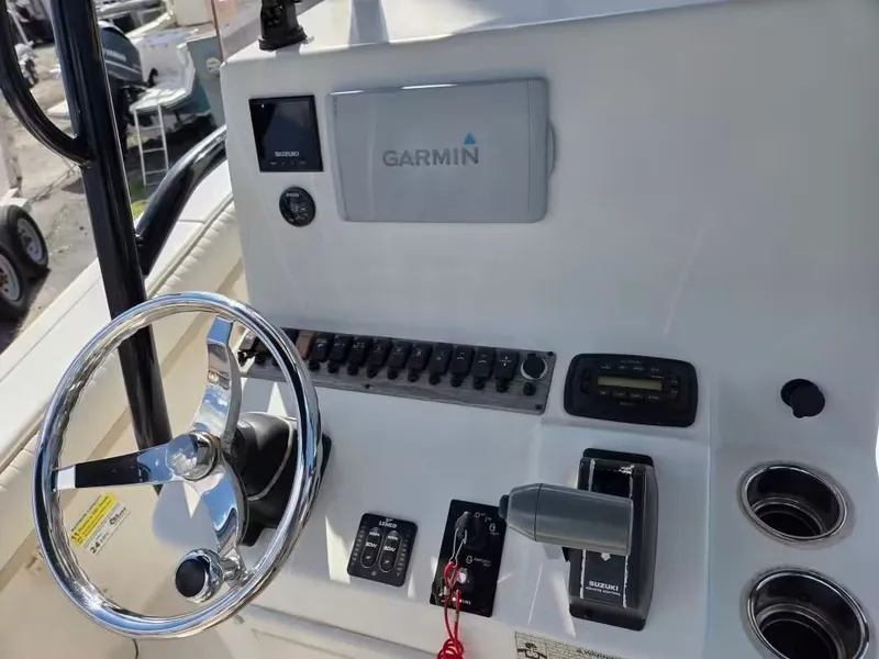 Slide: The Image of Sea Chaser 24 HFC 2016 - 4